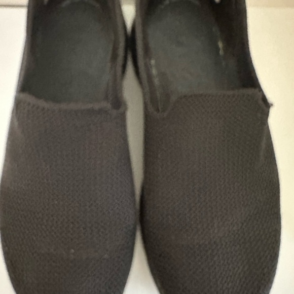 Skechers Shoes - Skechers Black Slip-On Shoes size 7.5 pre owned